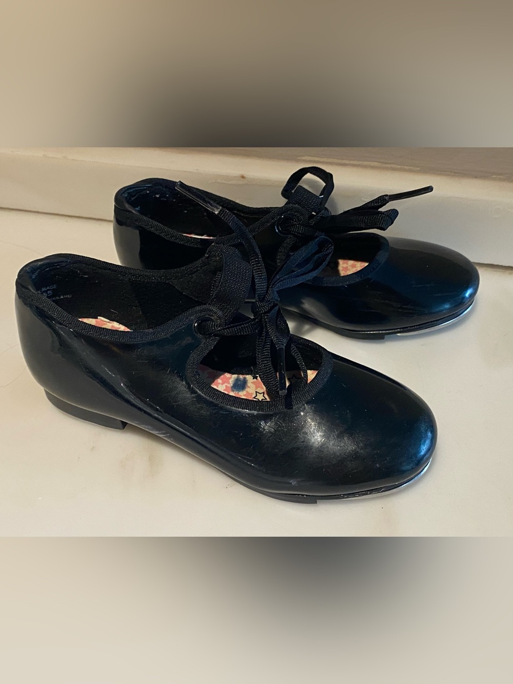 CAPEZIO Black Tap Shoes, Size 11